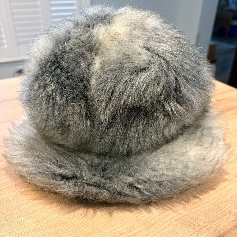 Winkelman's Vintage Faux Fur Cloche Hat Grey White Winter Plush Bucket Hat - Picture 6 of 10
